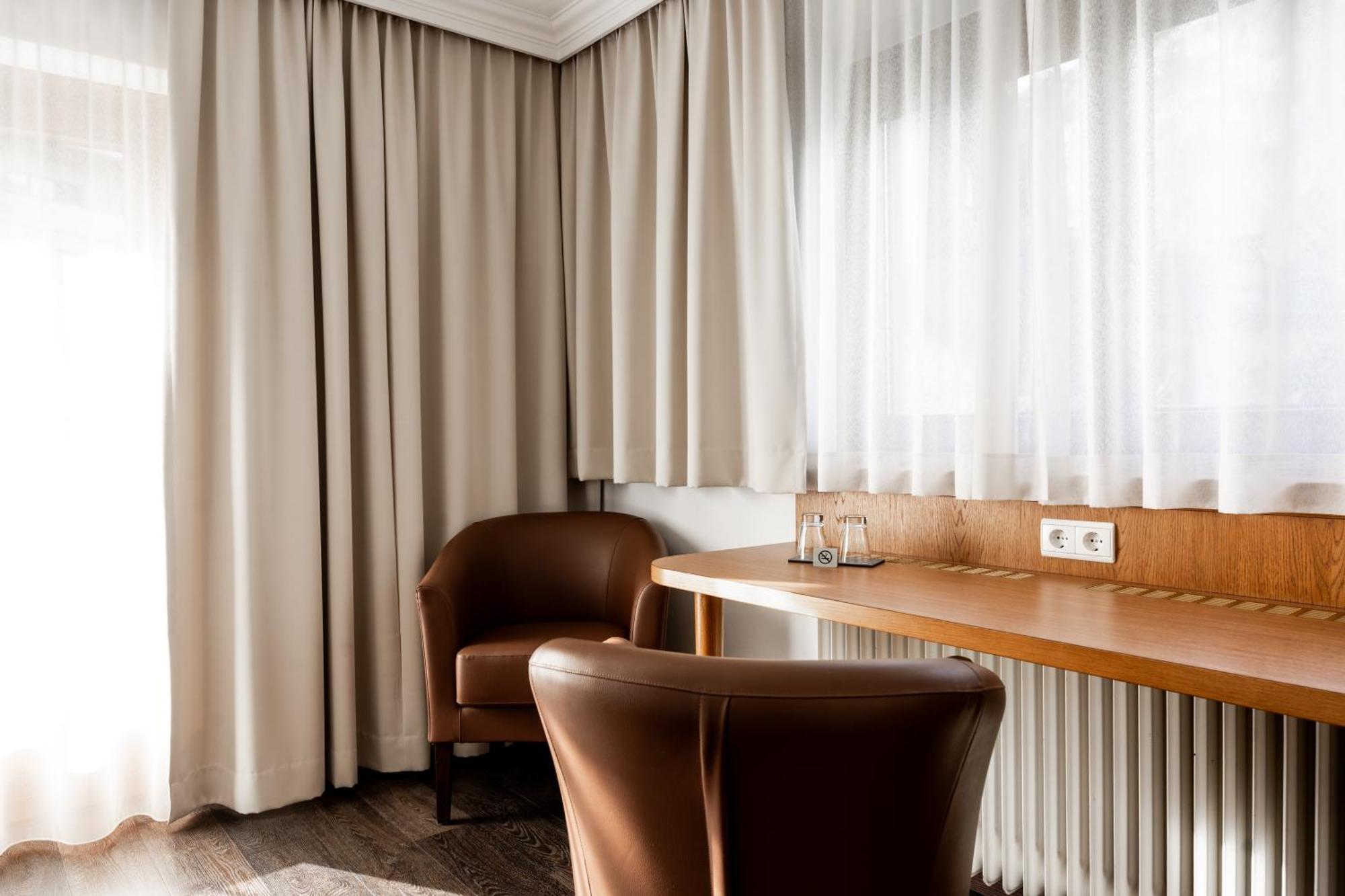 Hotel Maria Theresia Майрхофен Экстерьер фото
